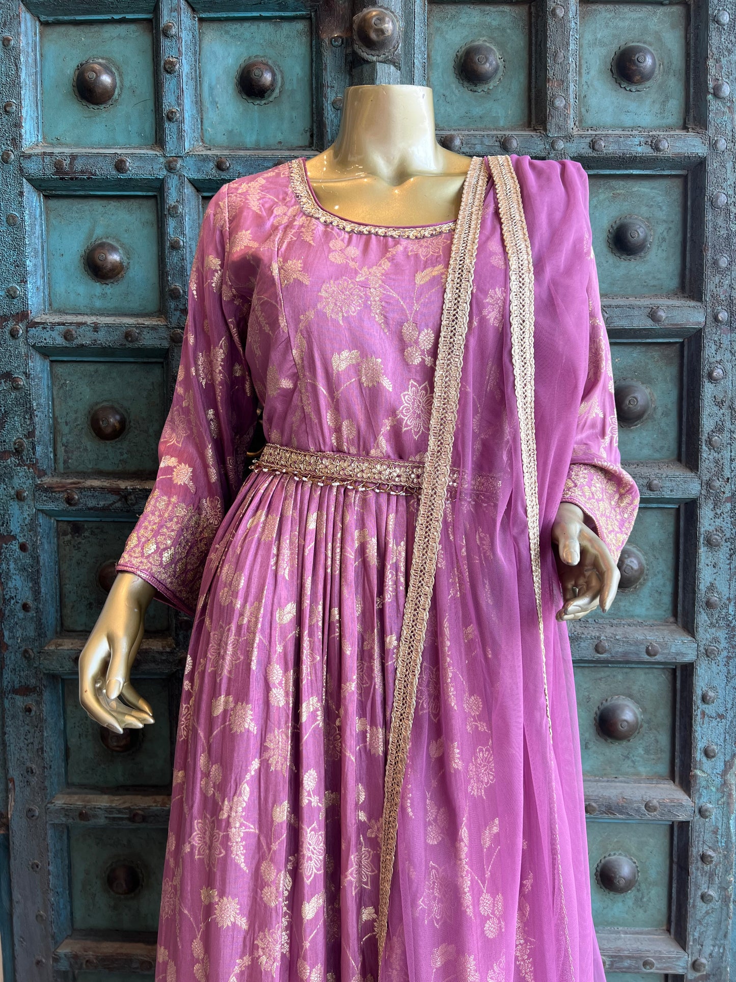 Banarsi Weaved Naira Cut Palazzo Suit