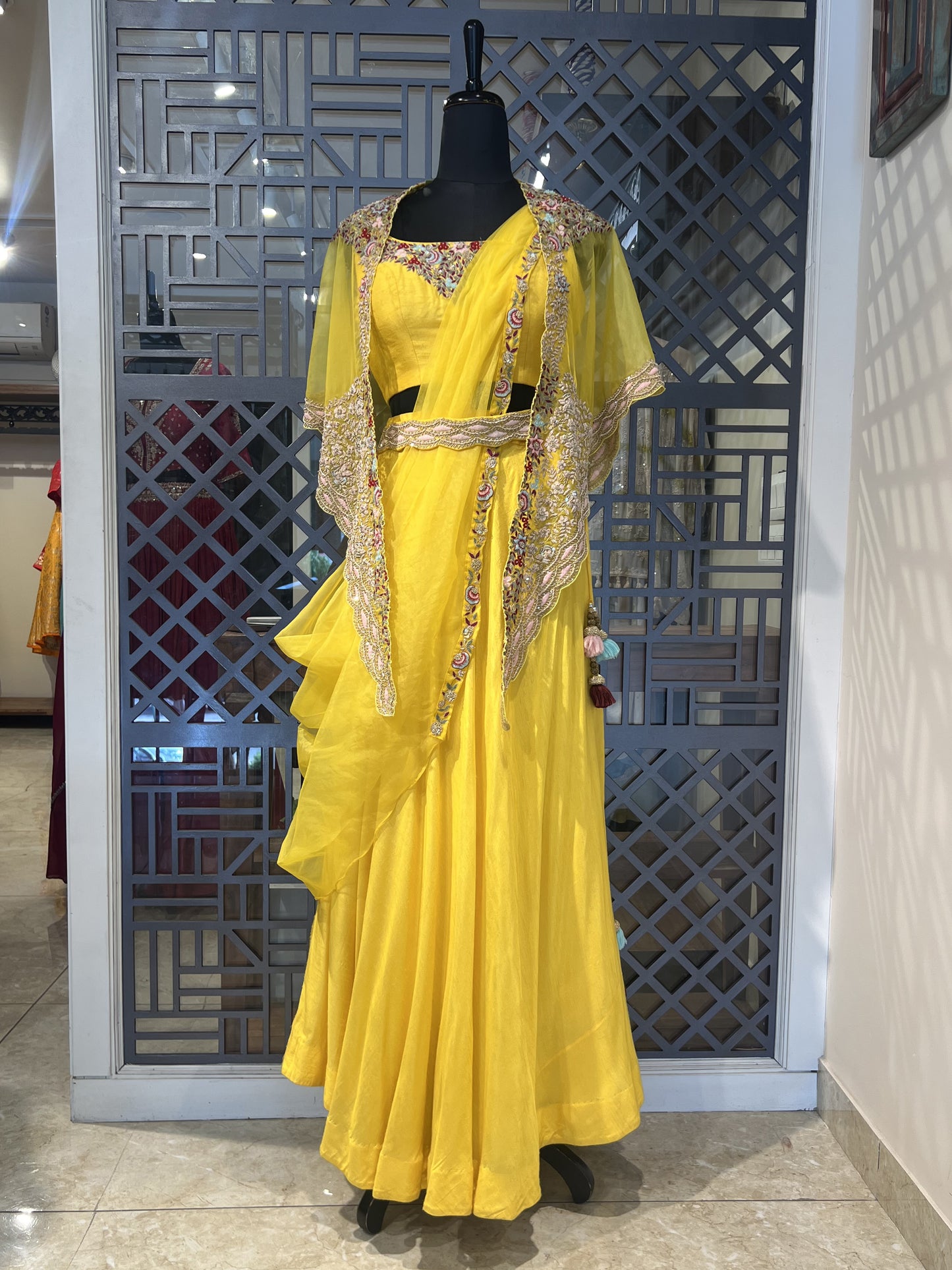 Yellow Hand Work Cape Lehanga