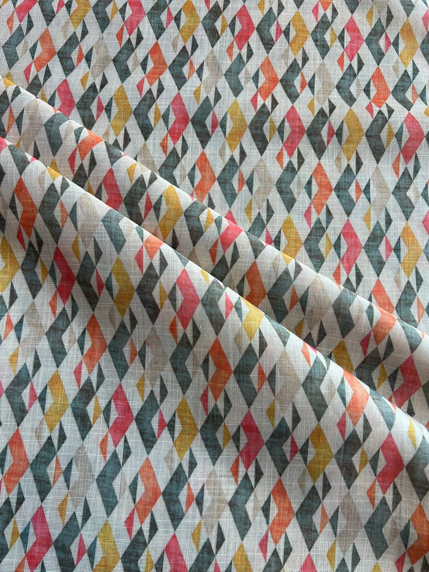 Geometrical Printed Tissue Fabric